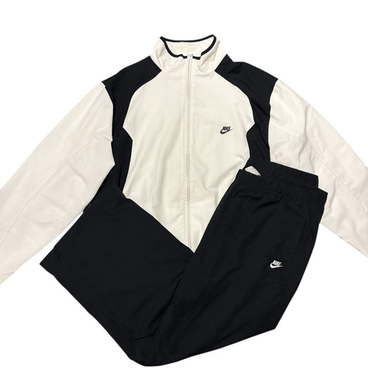 Nike Tracksuit Schwarz/Weiß, Gr. XXL – Produktfoto 2