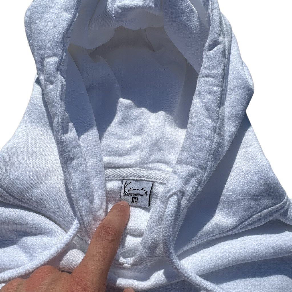 Karl Kani Größenetikett M am hellblauen Hoodie