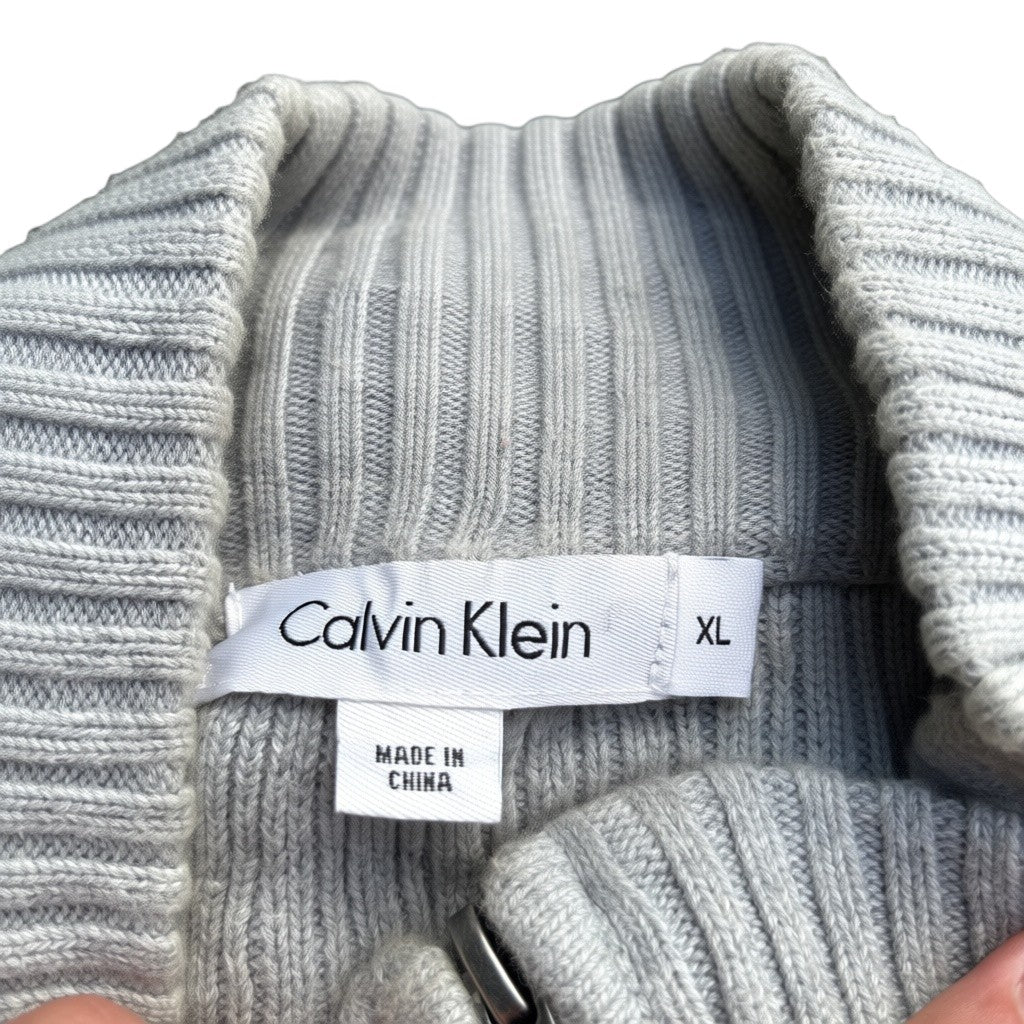 Calvin Klein Etikett mit Größe XL
