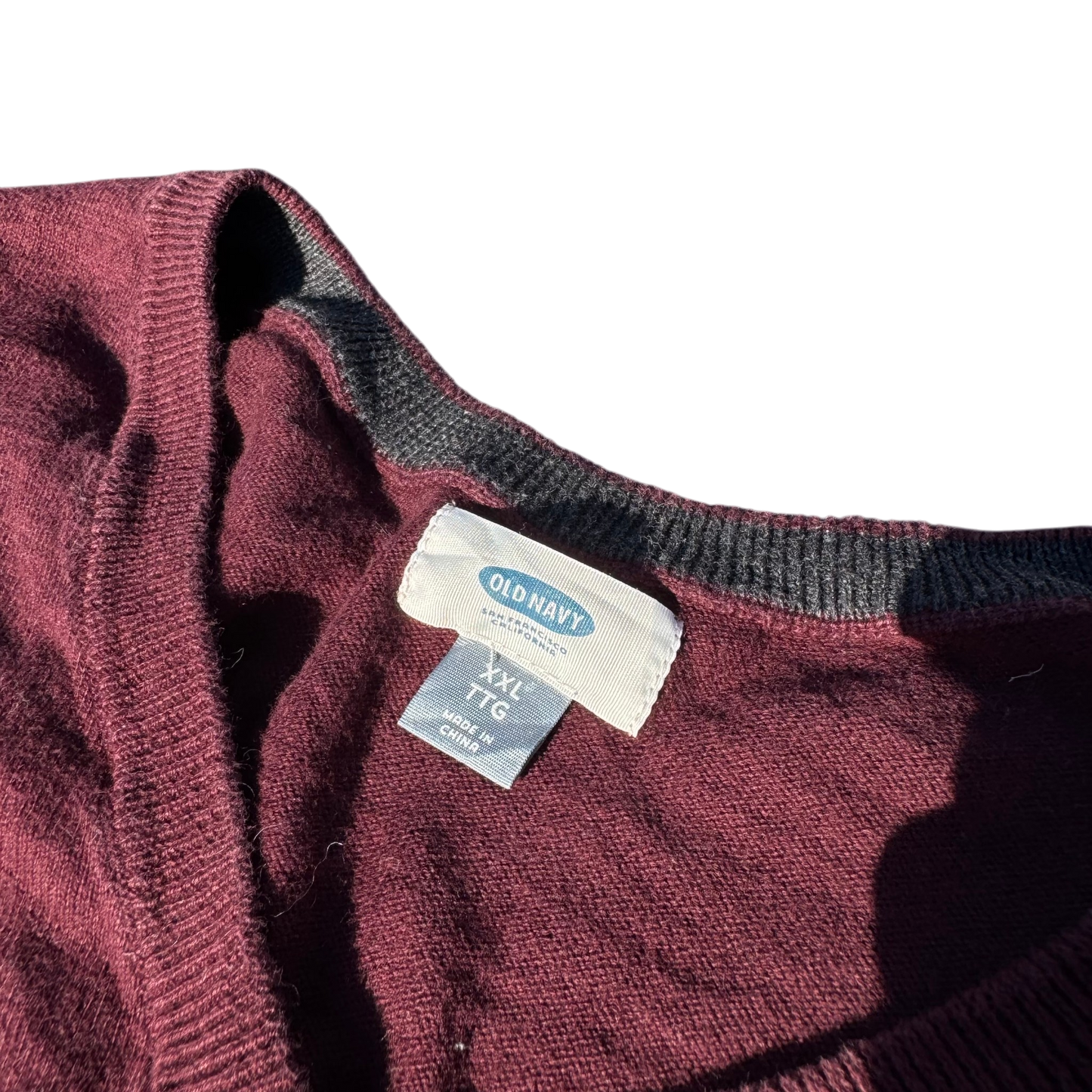 Old Navy Classic V-Neck – Bordeaux · XXL – Marken- und Größenetikett