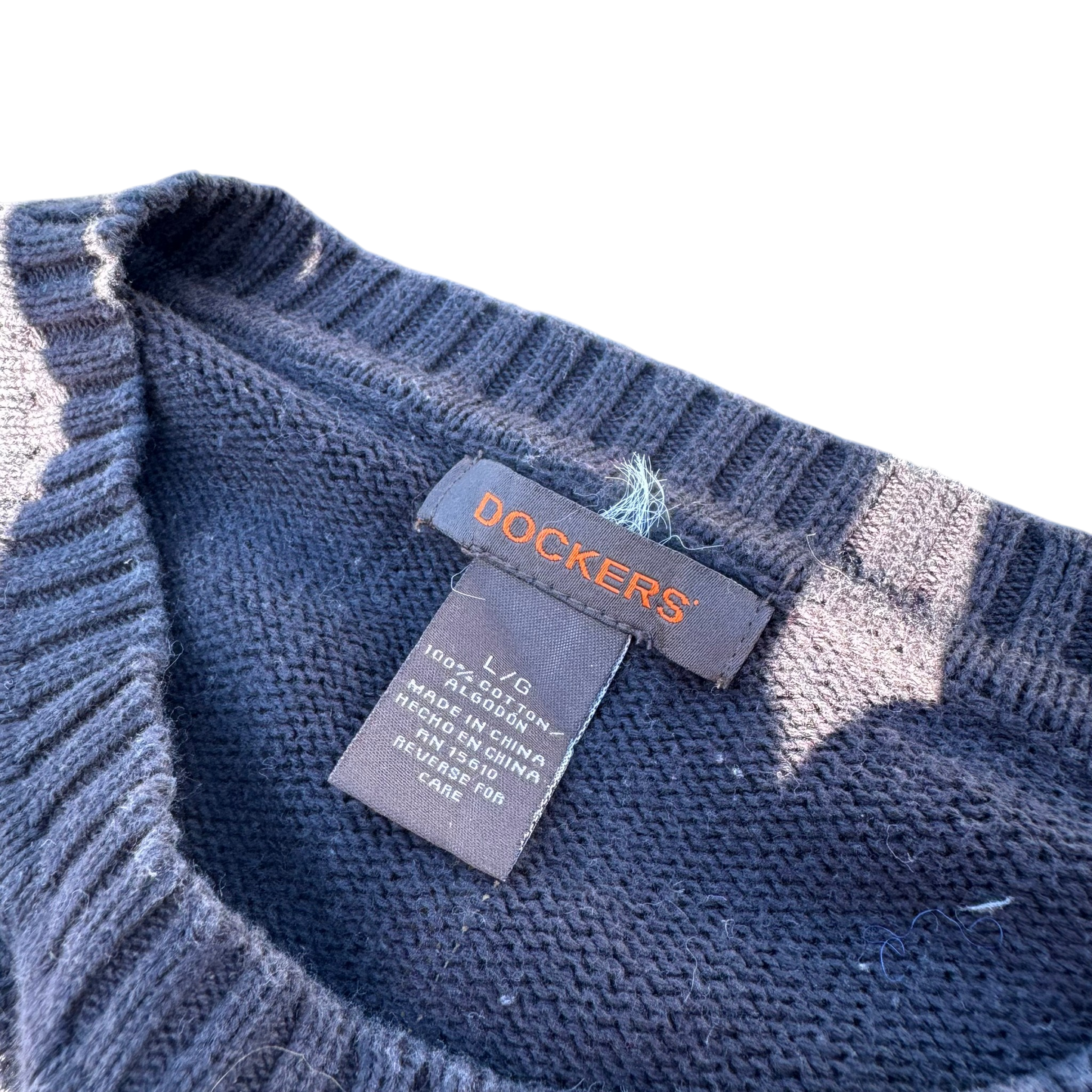 Dockers Patchwork Crewneck – Navy/Grau/Blau · L – Marken- und Größenetikett
