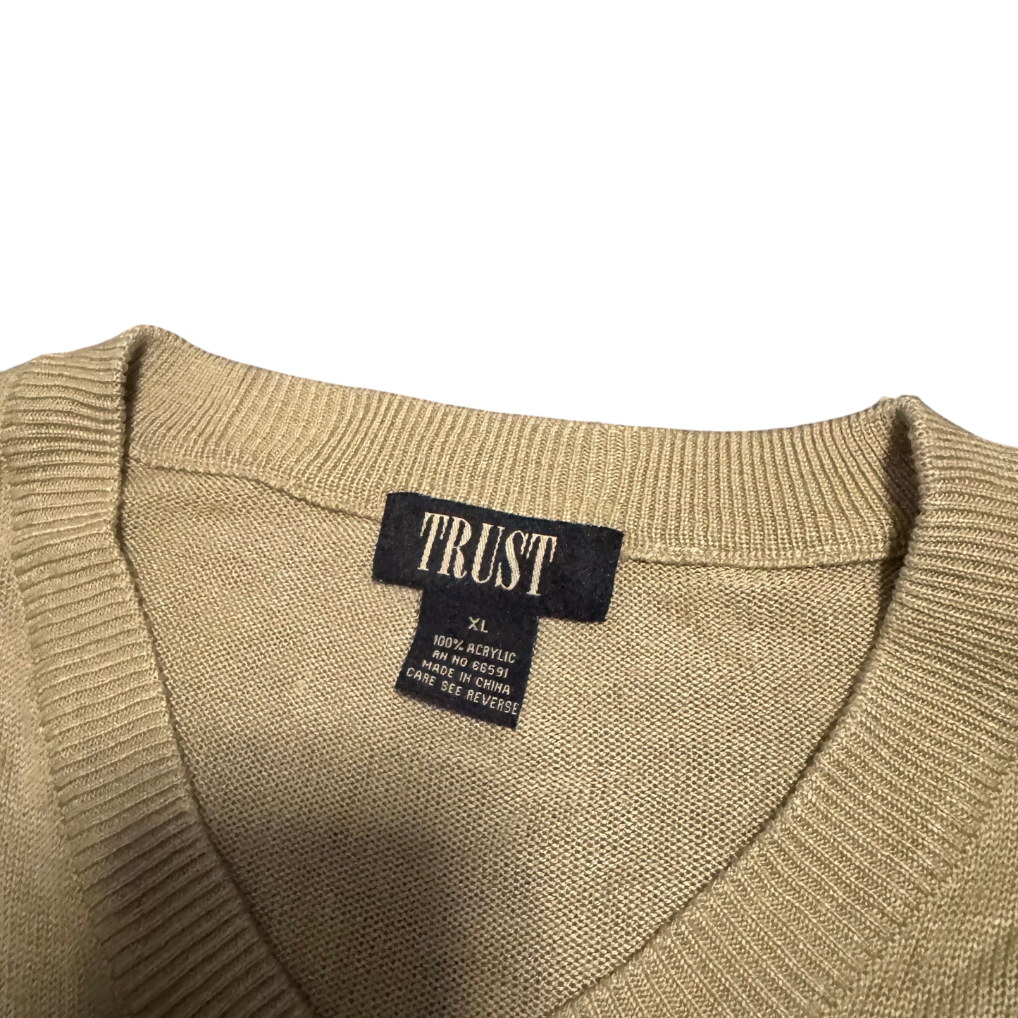 Trust Classic V-Neck Vest – Beige · XL – Marken- und Größenetikett