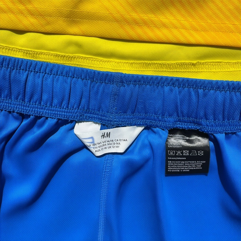H&M Brasilien Fußball-Set Gelb/Blau, Gr. 158/164 – Etikett Shorts