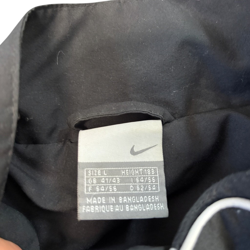 Nike Trainingsjacke Schwarz/Weiß, Gr. L – Etikett