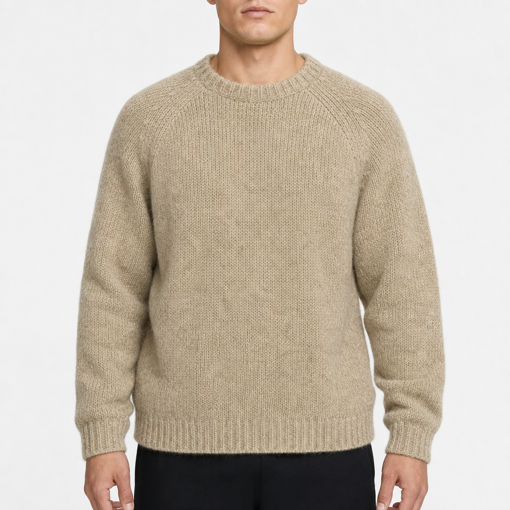 Old Navy Raglan Crewneck – Beige · M am Model