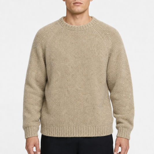 Old Navy Raglan Crewneck – Beige · M am Model